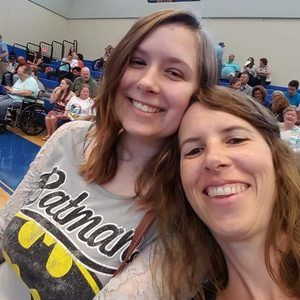 Meet your Posher, Elizabeth